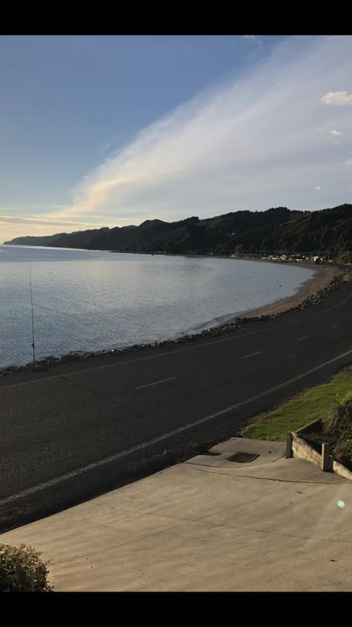 Te Mata Bay Seaviews Bed and Breakfast Tapu Exteriör bild